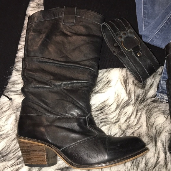 Steve Madden Leather 90’s Slouchy Boots - Removable Strap - Picture 5 of 6